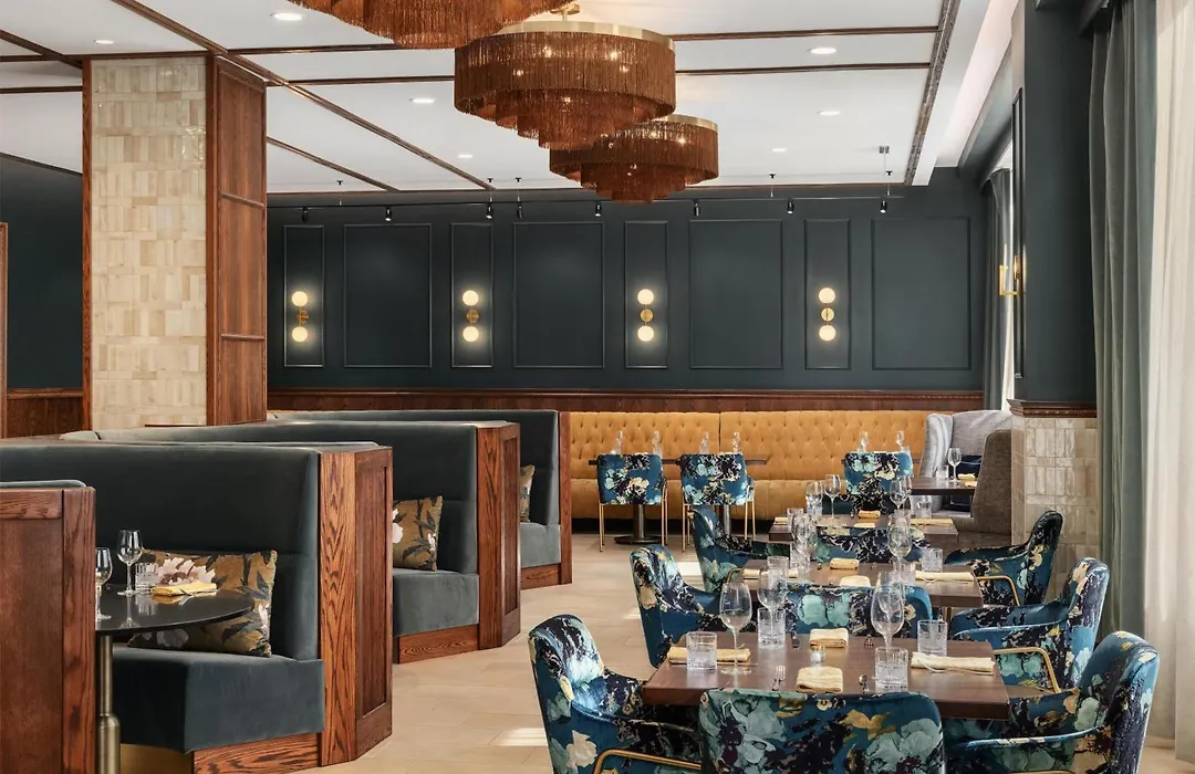 The Peregrine Omaha Downtown Curio Collection By Hilton-1